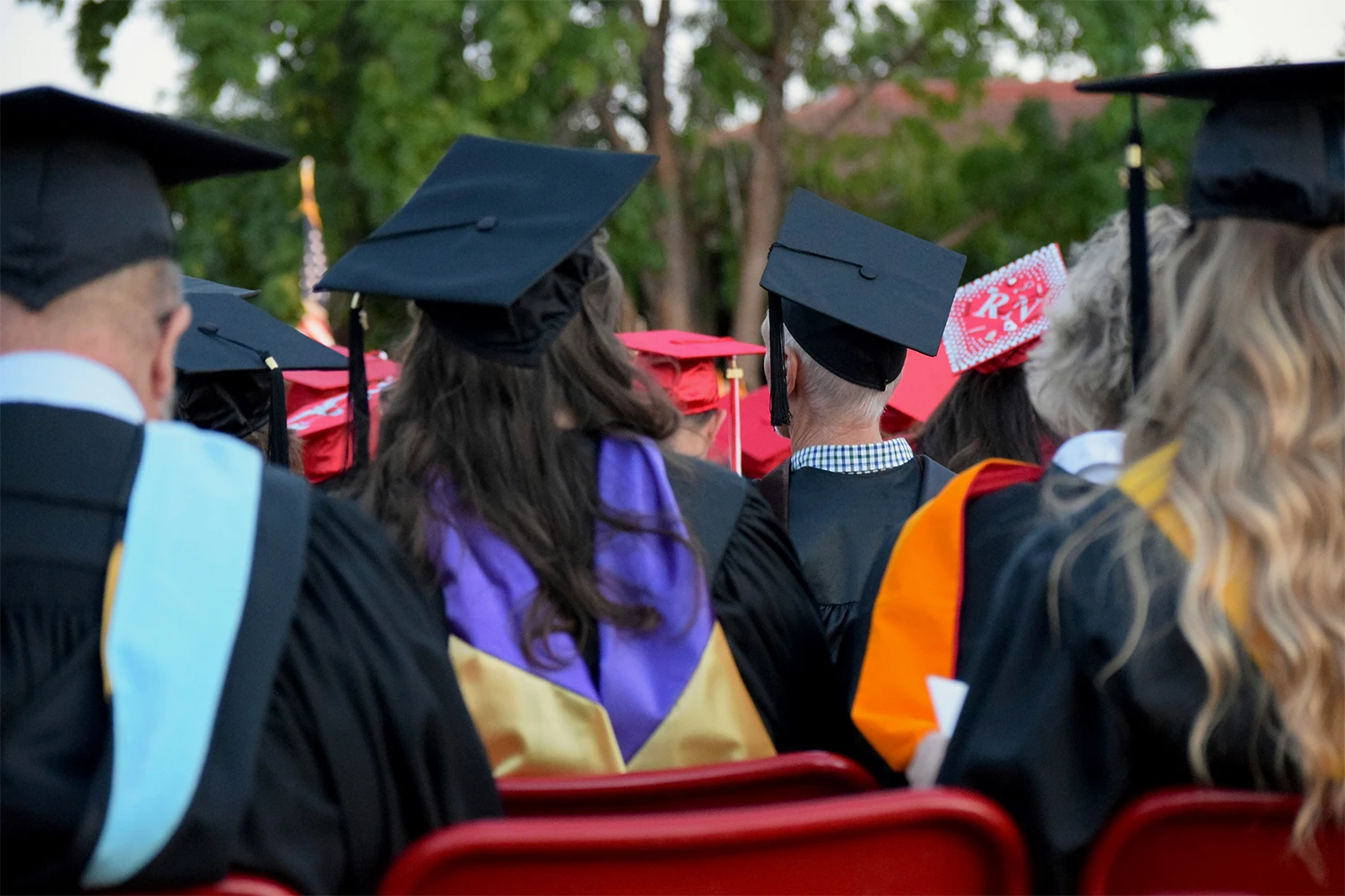 quels sont les supports de communication courant pour une faculté ?